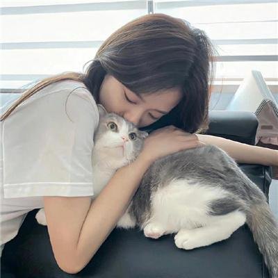 熟悉的她